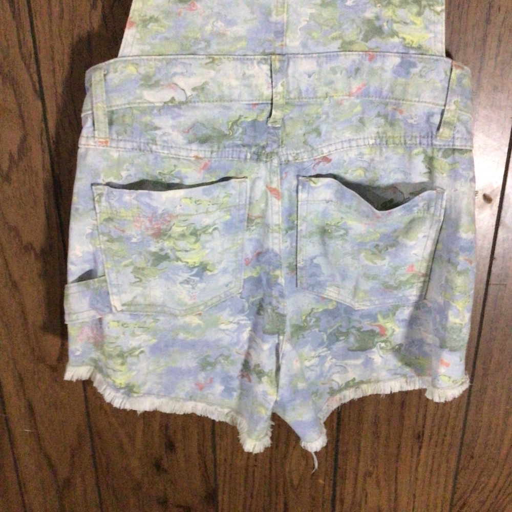 Pilcro x Anthropologie Cut-Off Short Overalls In Blue Motif Women's - Picture 4 of 5